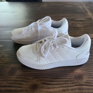Womens Adidas Hoops Low Top White Sneakers. Size 8.5, fits more like a 9 or 9.5